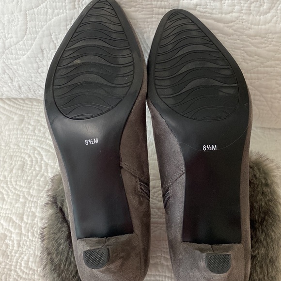 NIB Ankle Booties W/Faux Fur - Picture 6 of 8
